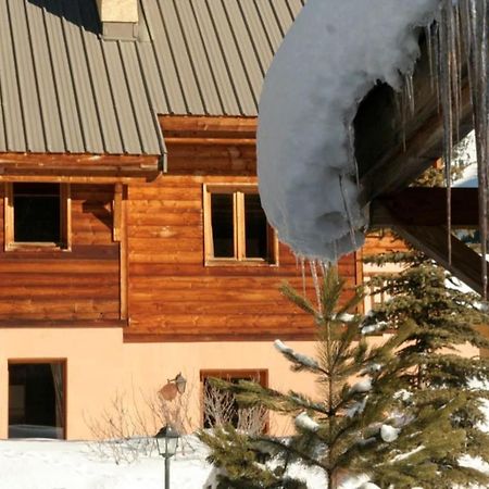 Le Leyrier Hameau Des Chazals Nevache Hautes Alpes Eksteriør bilde